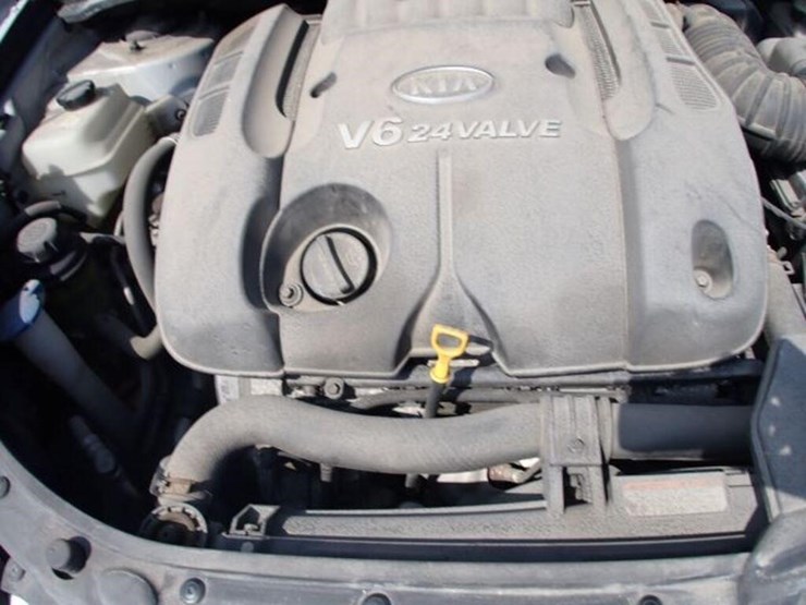 2007-kia-rondo-ex-sport-utility-vehicle-knafg52667-image-49