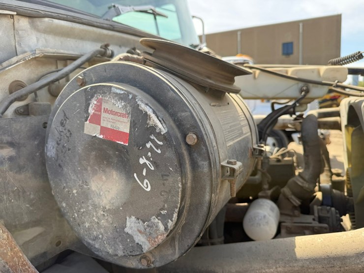 1993-ford-l8000-image-25