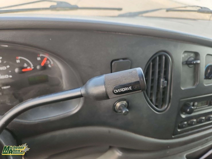 2005-ford-e450-image-8