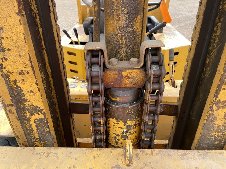 #1016-•-1979-allis-chalmers-acp-60-b-ps-forklift-image-8