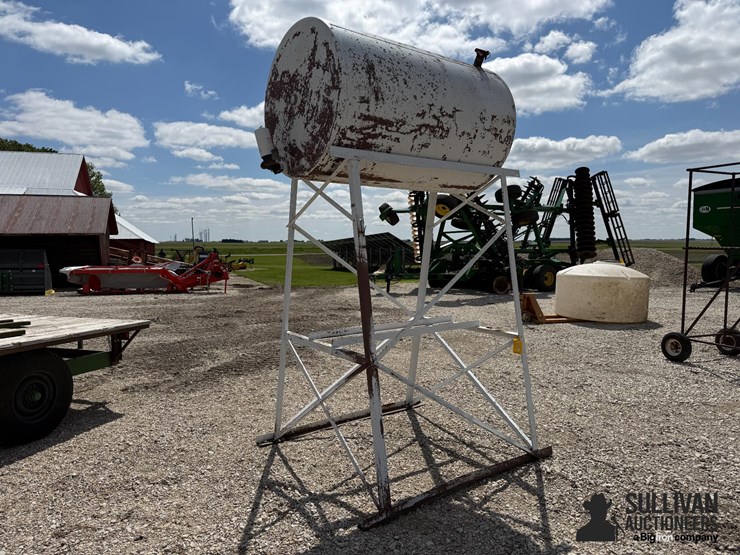 200-gal-gravity-feed-fuel-tank-image-1