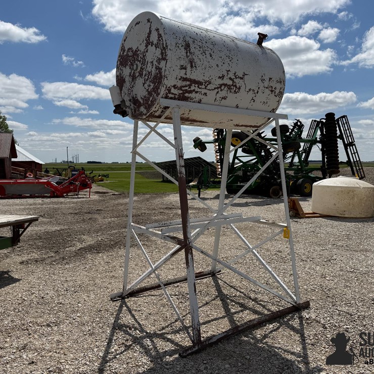 200-Gal Gravity Feed Fuel Tank