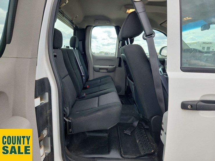 2013-gmc-sierra-1500-image-19