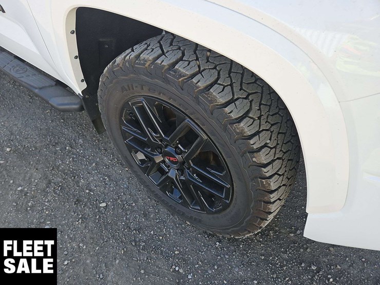 2023-toyota-tundra-image-10