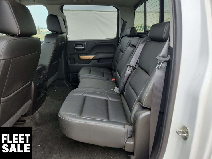 2018-chevrolet-silverado-3500hd-image-24