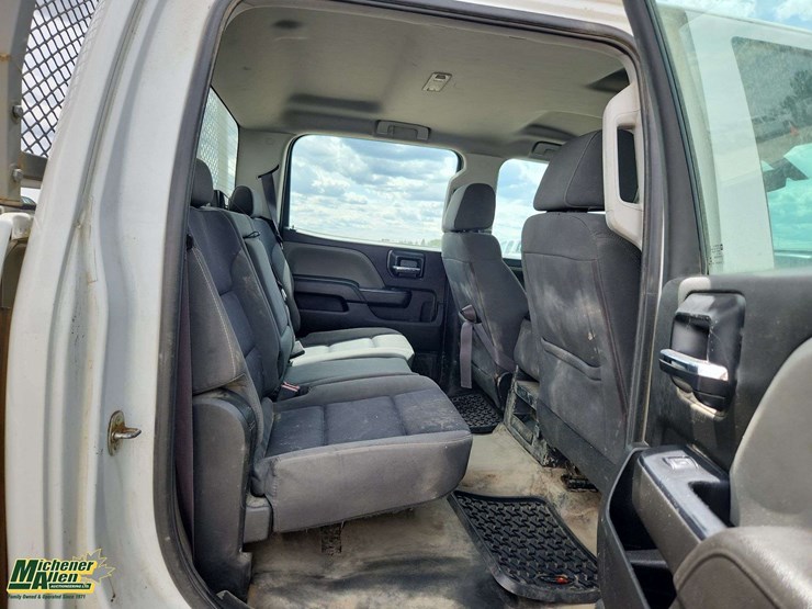 2017-gmc-sierra-2500hd-image-18