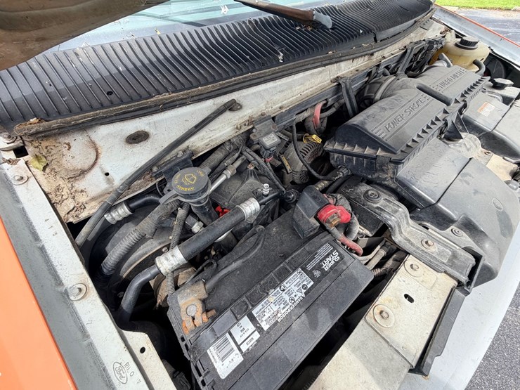 #24061-•-1998-ford-econoline-box-truck-image-34