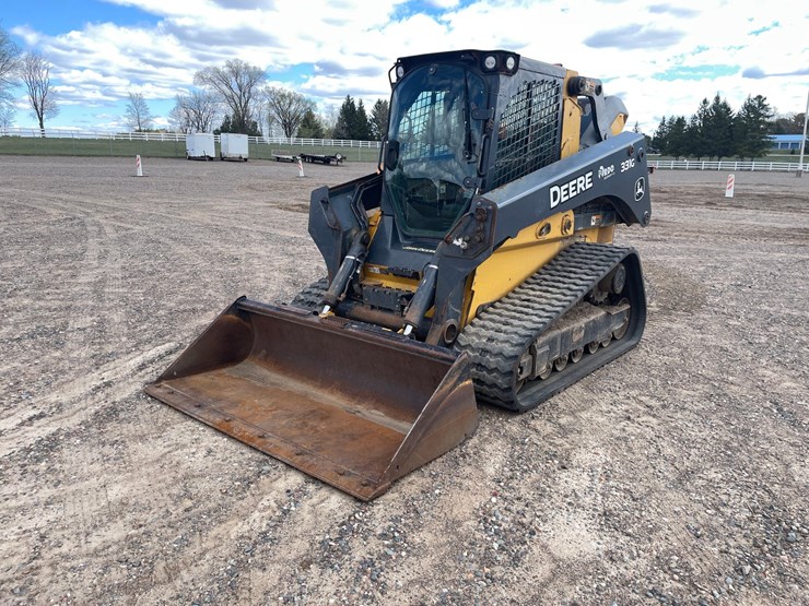 2018-deere-331g-image-1