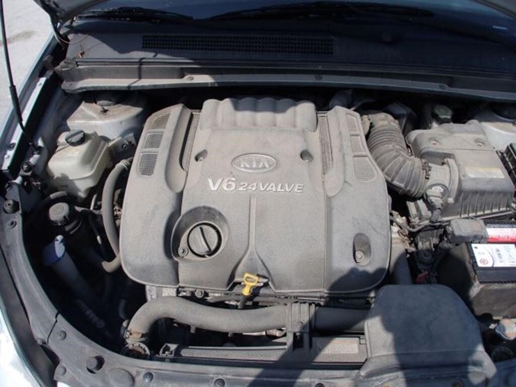 2007-kia-rondo-ex-sport-utility-vehicle-knafg52667-image-45