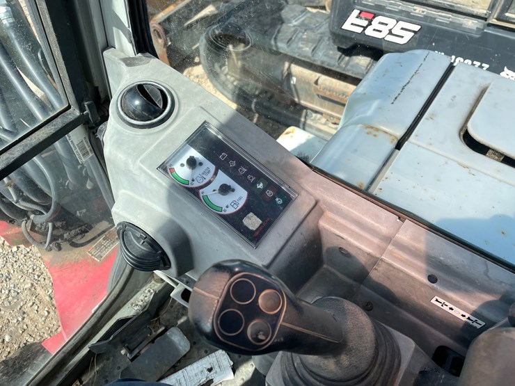 #1001-•-2012-takeuchi-excavator-image-22