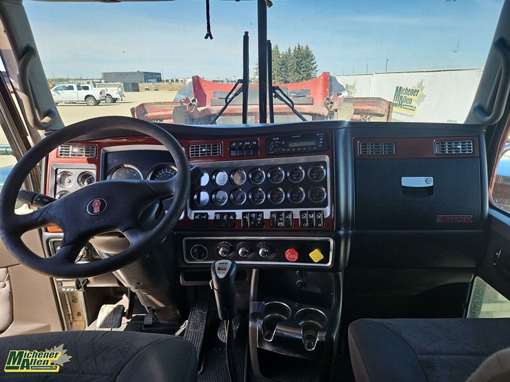 2007-kenworth-t800-image-28