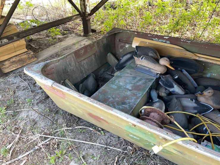 #2832-•-jon-boat-(or)-image-7