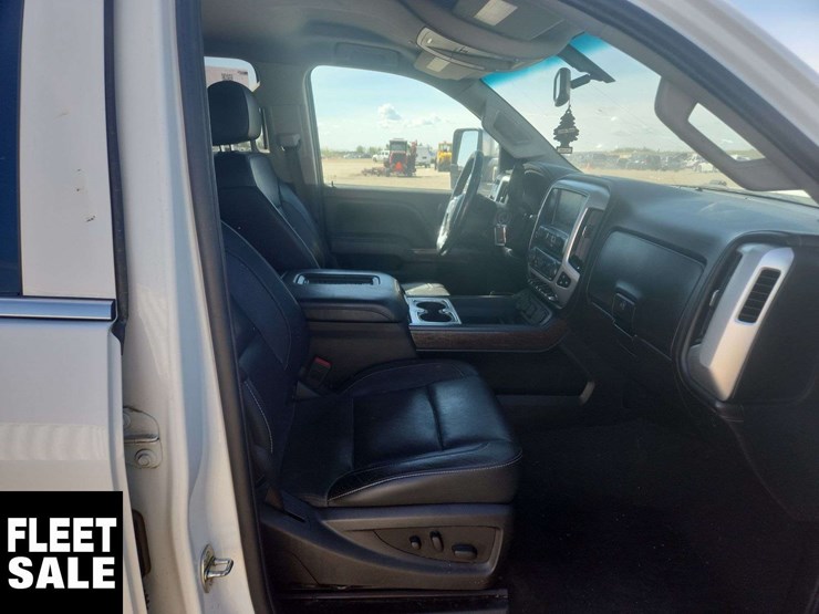 2019-gmc-sierra-2500hd-image-26