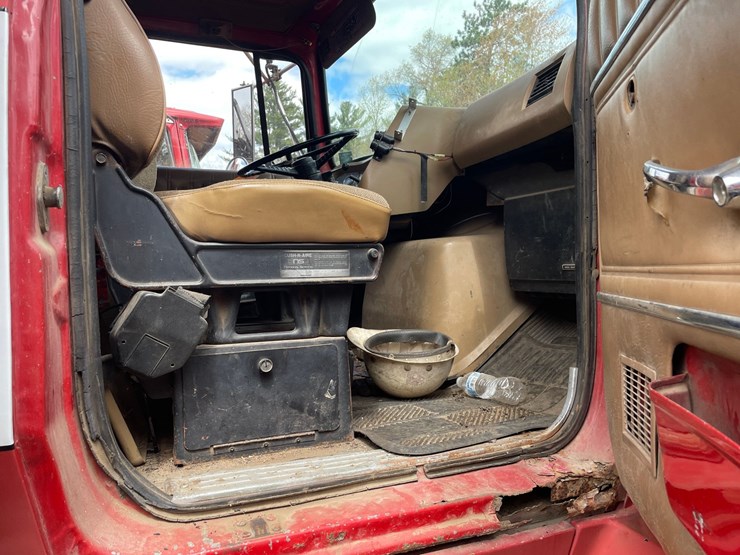 1989-ford-l9000-image-20