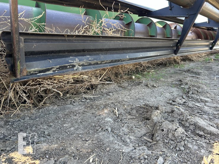 john-deere-224-image-16