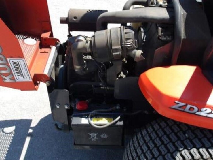 kubota-zd221-image-32