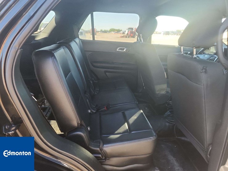 2018-ford-explorer-image-18