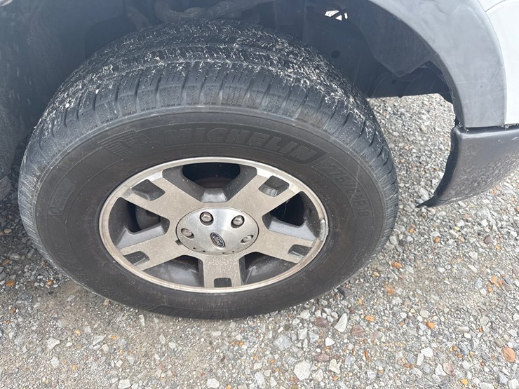 2005-ford-f150-image-12
