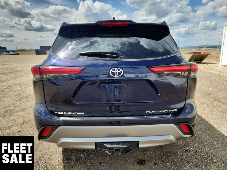 2023-toyota-highlander-image-13