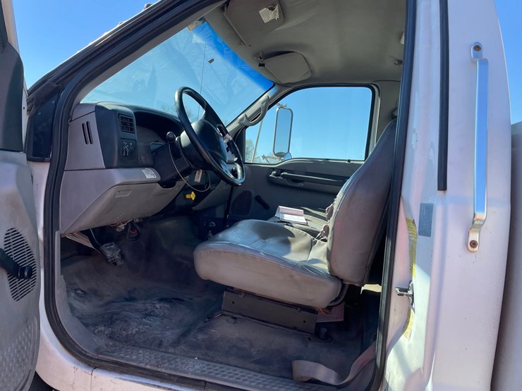 2000-ford-f750-image-54