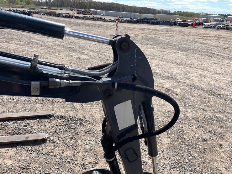 deere-17g-image-9