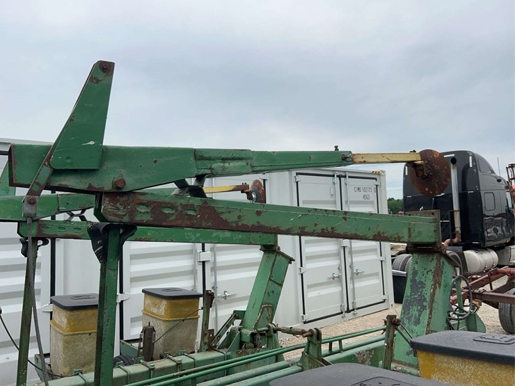 john-deere-7000-image-12