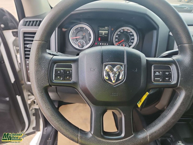 2017-dodge-2500-image-19