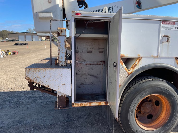 2000-ford-f750-image-17