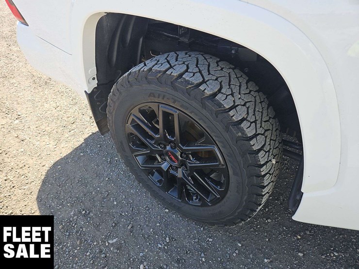 2023-toyota-tundra-image-11
