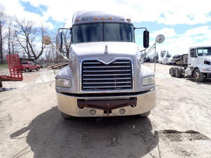 2016-mack-cxu613-t/a-hiway-tractor---sleeper---1m1-image-2