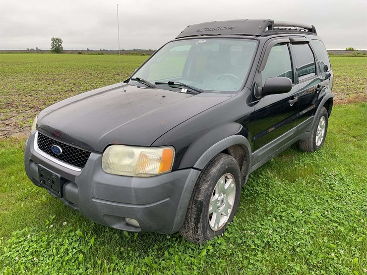 2004-ford-escape-image-1