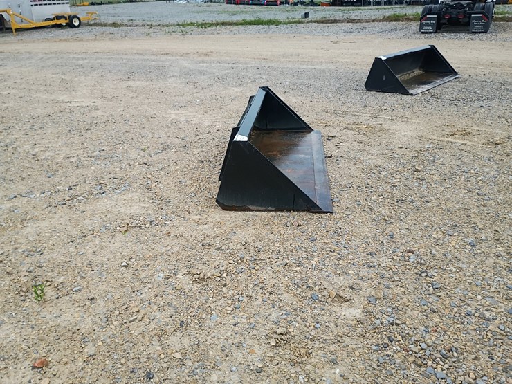 #24744-•-78"-smooth-bucket-skid-steer-attachment-image-2