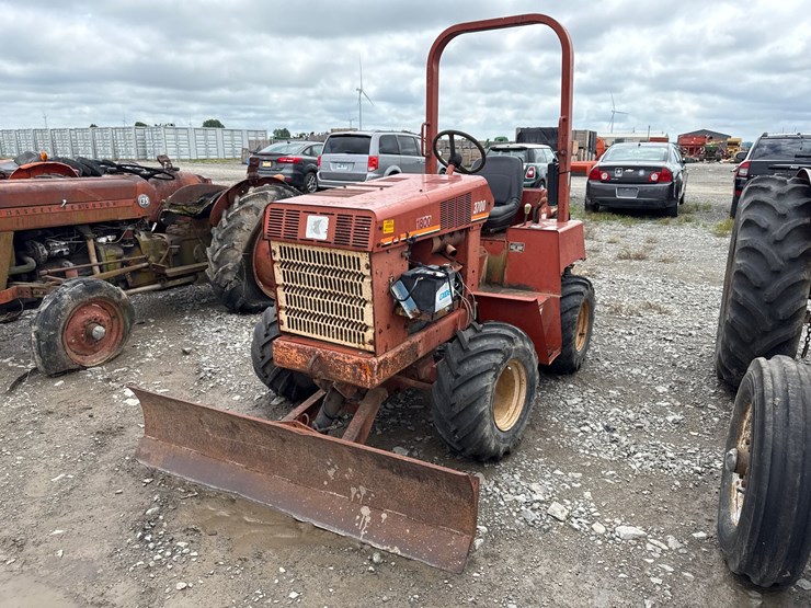 ditch-witch-3700-image-2
