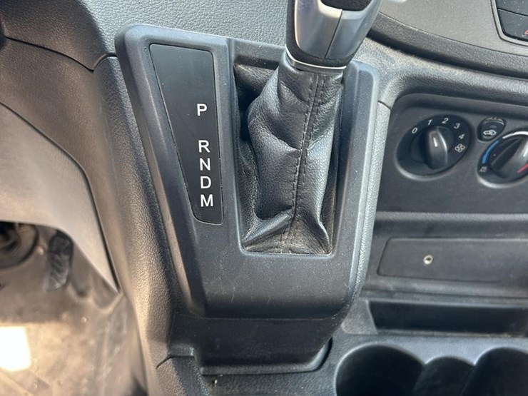 2018-ford-transit-image-19
