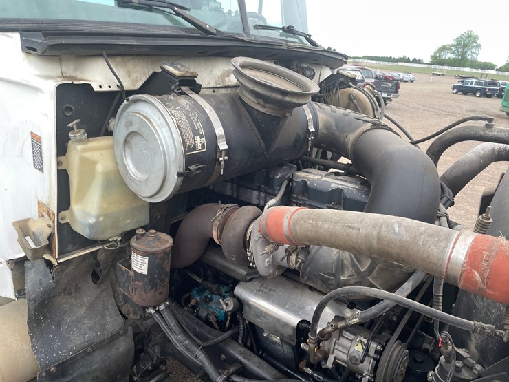1999-mack-ch600-image-28