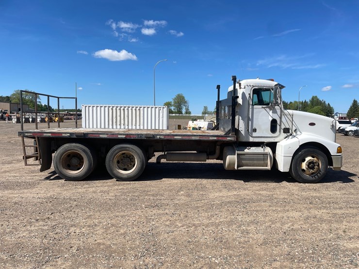 2002-peterbilt-385-image-6