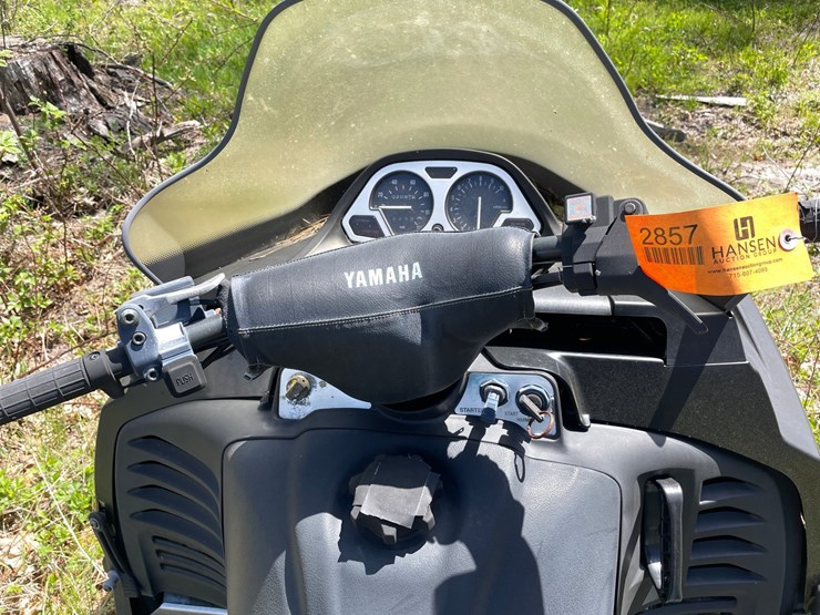 #2857-•-yamaha-snowmobile-(has-registration-card)-(or)-image-7