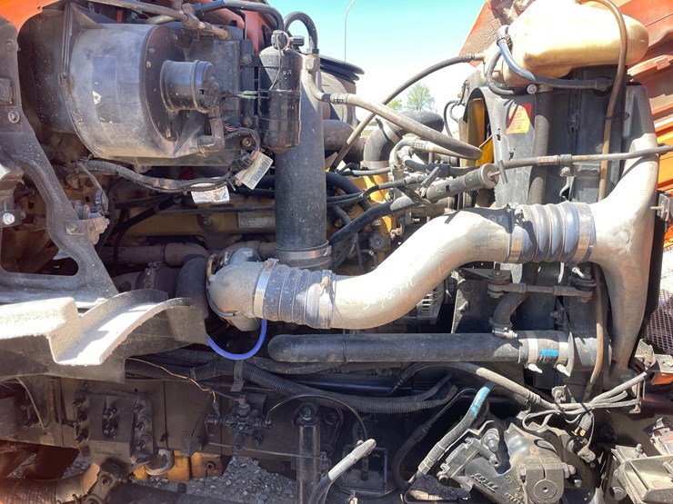 2000-caterpillar-c12-image-57
