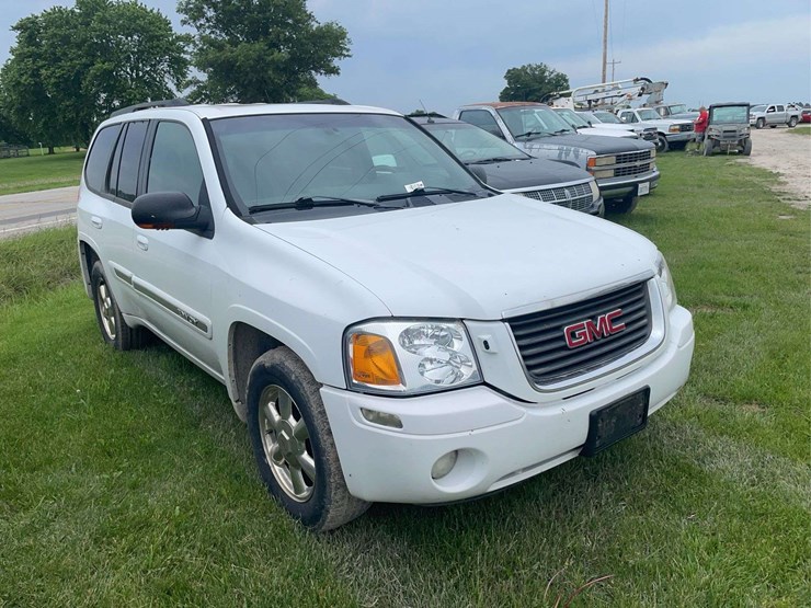 2002-gmc-envoy-image-2
