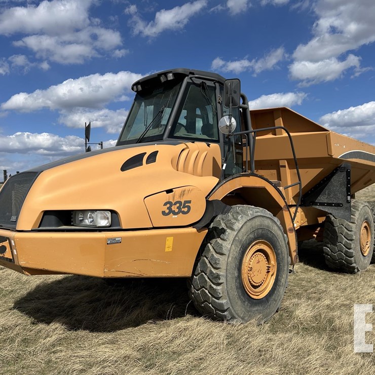 2007 CASE 335B