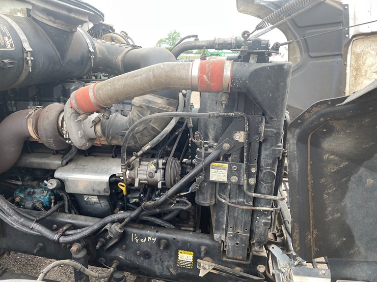 1999-mack-ch600-image-29