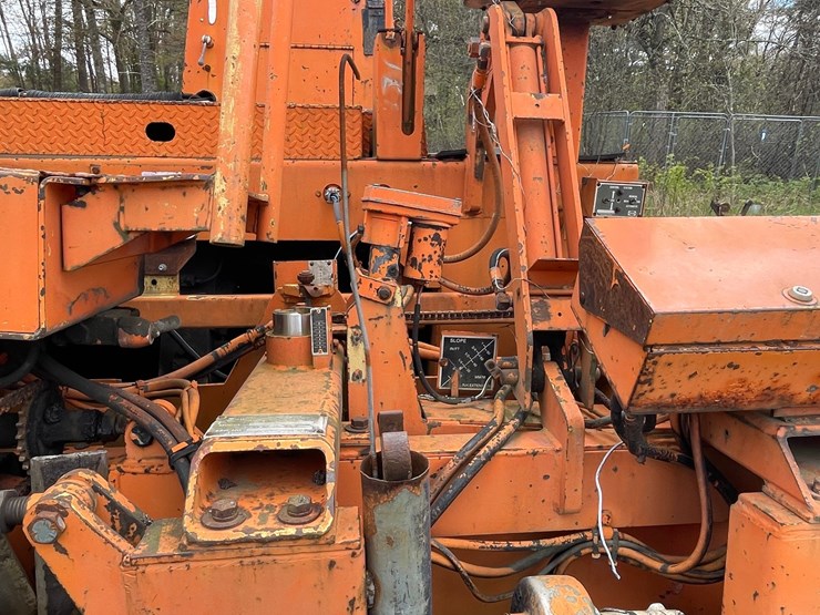 #2869-•-blaw-knox-paver-(or)-image-16