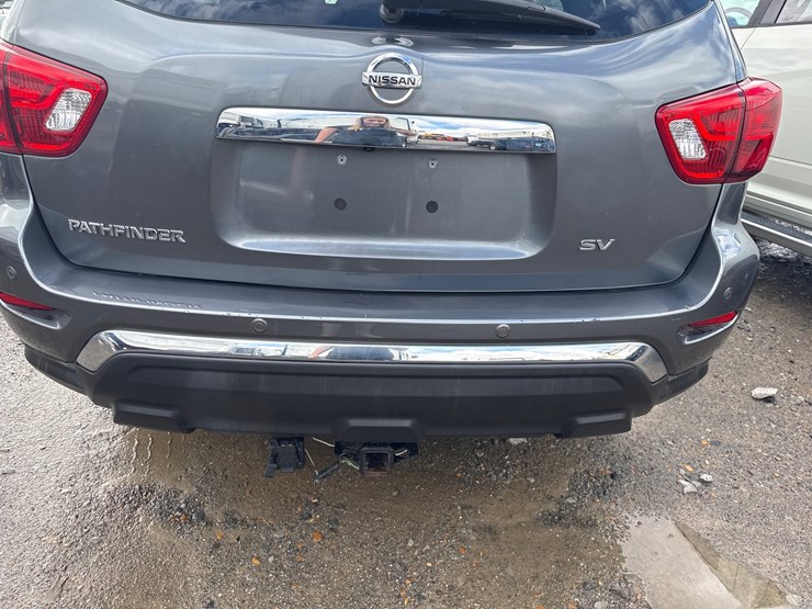 2017-nissan-pathfinder-image-7