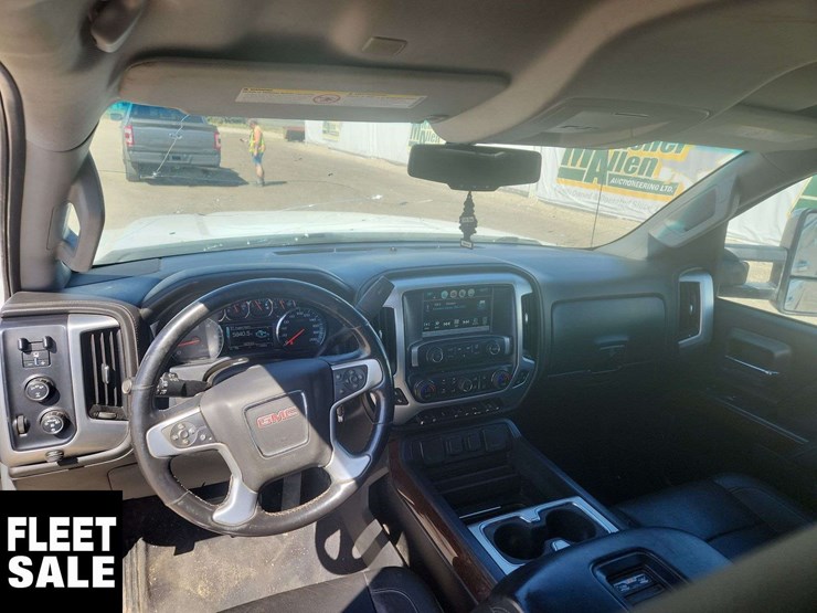 2019-gmc-sierra-2500hd-image-22