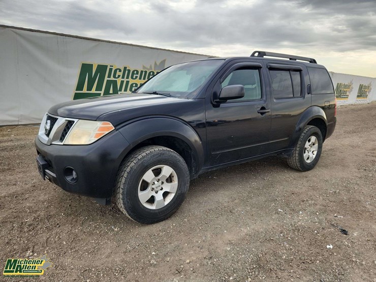 2008-nissan-pathfinder-image-1