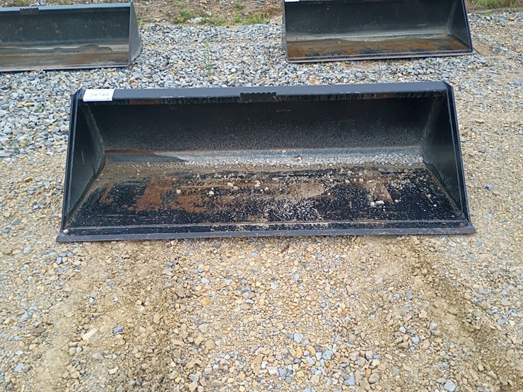 #24748-•-72"-smooth-bucket-skid-steer-attachment-image-1