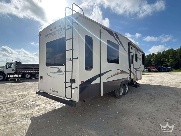 2013-forest-rive-brookstone-310ls-5th-wheel-t/a-travel-trailer-image-3