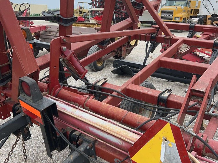 case-ih-4300-image-9