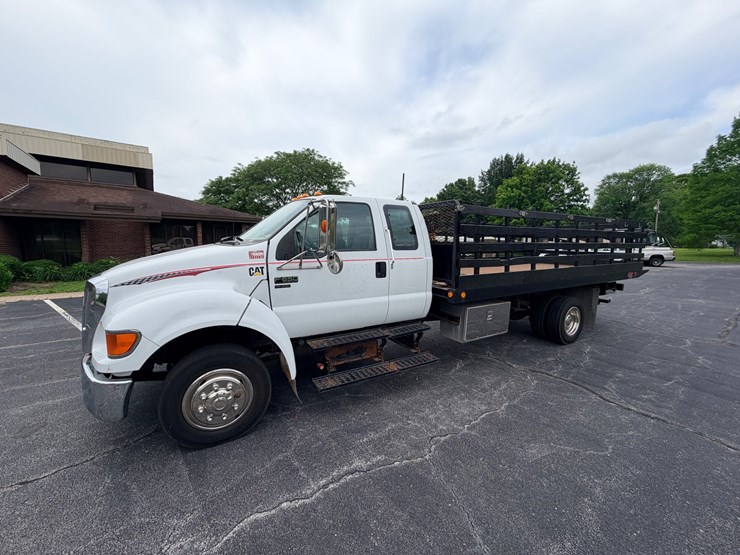 2004-ford-f650-image-3
