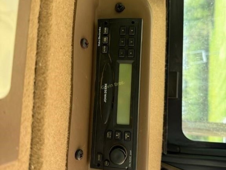 deere-410e-image-19